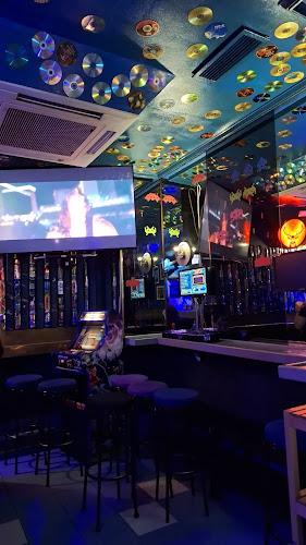 Azzurro Arcade Rock Pub - Bilbao