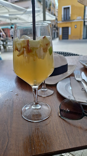 Pl. de la Alfalfa, 3, Casco Antiguo, 41004 Sevilla