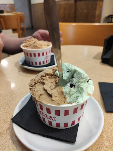 Opinii despre Gelateria La Jijonenca în Sant Celoni - Gastronomía y hostelería