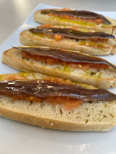 Opinii despre Ostrabar Valencia în Valencia - Gastronomía y hostelería