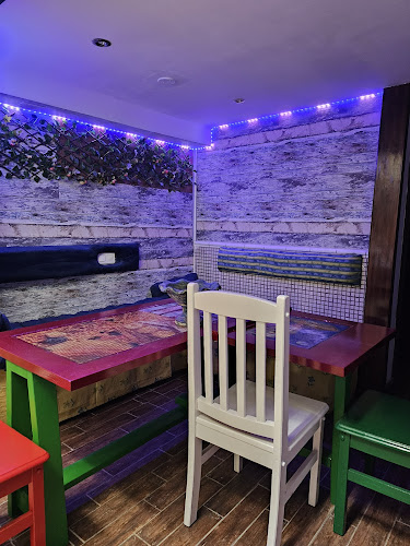 Cafeteria La Cueva Delux - Gastronomía y hostelería