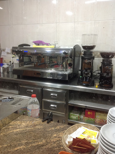 Av. del Port, 216, Camins al Grau, 46023 València, Valencia