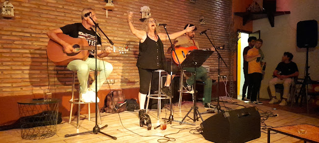 C. Evangelista, 57, 41010 Sevilla