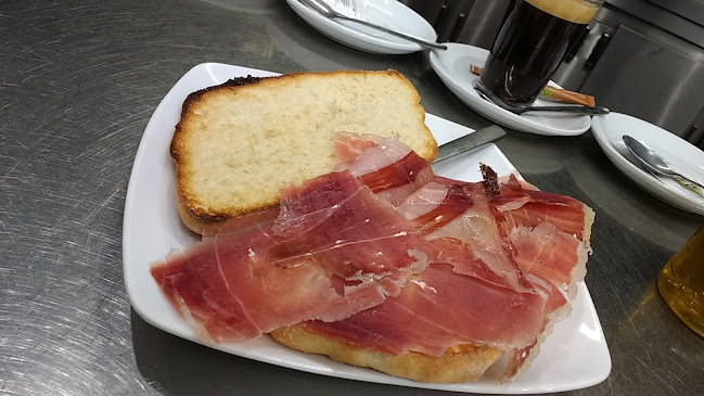 Opinii despre Bar Cafeteria Nuevo Pineda în Sevilla - Gastronomía y hostelería