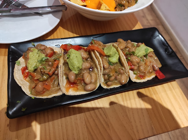 Pl. Puerto Rubio, 5, Puente de Vallecas, 28053 Madrid