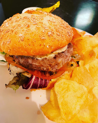 Comentarii opinii despre Trini's Cafe Bistro