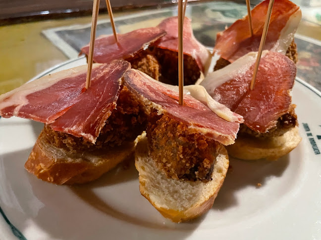 Comments and reviews of Los Juanele