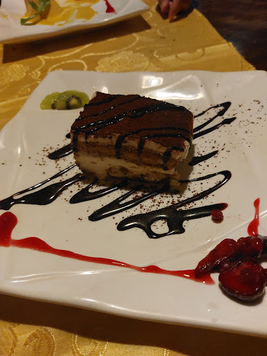 Av. Hispanitat, 7, 46600 Alzira, Valencia