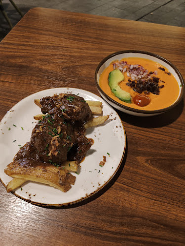 CASA MANOLO TAPAS BAR SEVILLANO - Sevilla