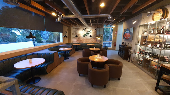 Hangar Café Phone number