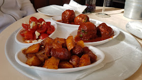 Bar El Dorado, copas y tapas Nueva Andalucía