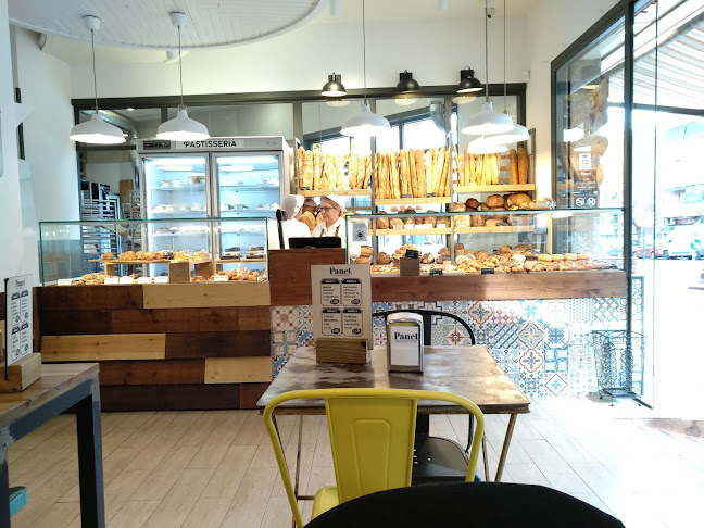 Panet Maduixa - Forn de Pa, Pastisseria i Cafeteria - Gastronomía y hostelería