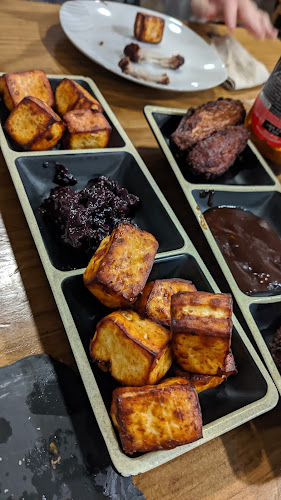 Av. Hispanitat, 19, 03804 Alcoi, Alicante