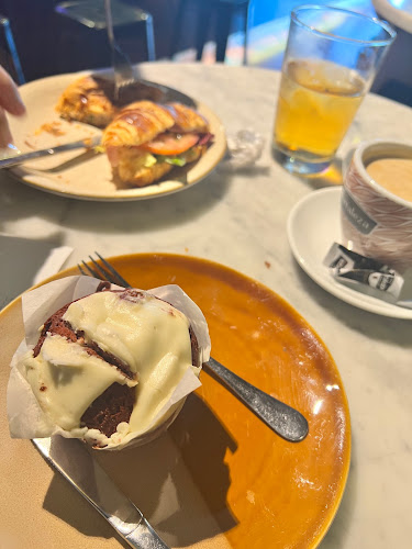 Comments and reviews of Opila