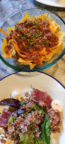 C. Felipe II, 41013 Sevilla