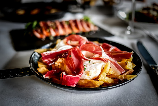 Casa Carmen Finestrelles - Gastronomía y hostelería