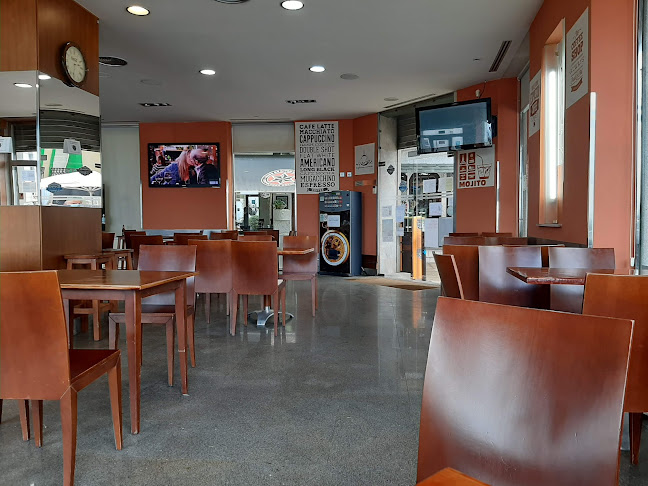 A, Rúa do Estremo, 21, 15949 A Pobra do Caramiñal, A Coruña