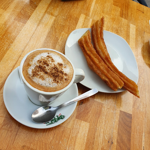 Churrería Heladería Los Olivares