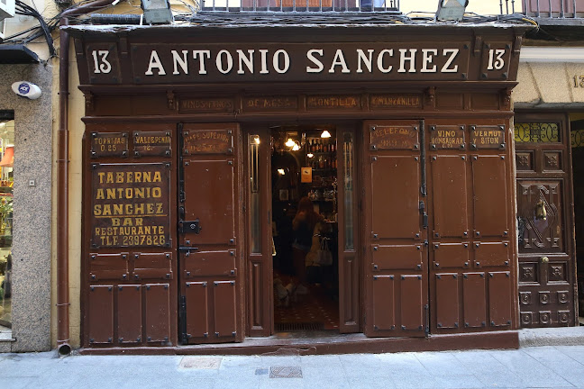 Opinii despre Taberna Antonio Sánchez - 1787 - La Taberna más antigua de Madrid în Madrid - Gastronomía y hostelería