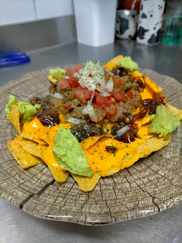 C. José Cubero Yiyo, 5, 29640 Fuengirola, Málaga