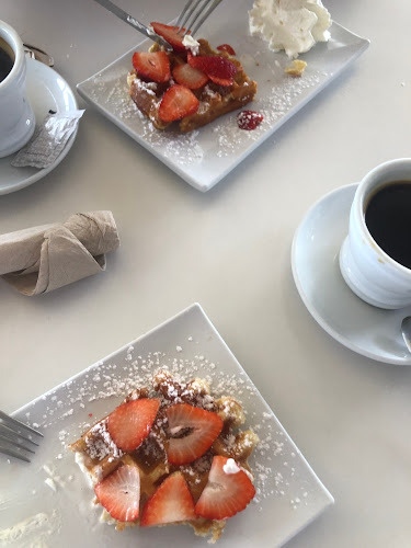 Opinii despre Baires gelato & coffee în Fuengirola - Gastronomía y hostelería