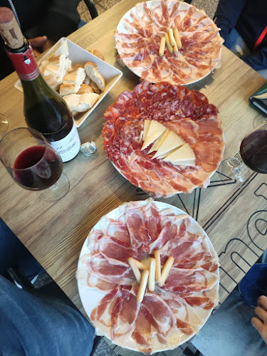 Opinii despre Bar Lagun Artean în Bilbao - Gastronomía y hostelería