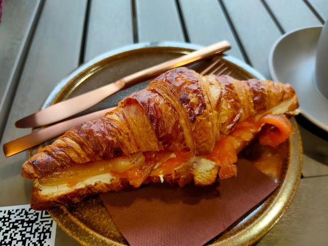 TOUM Tienda a granel & Cafeteria