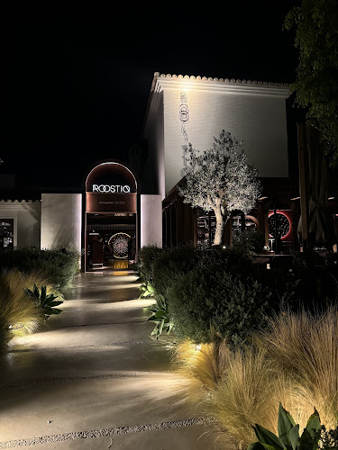 Restaurante Roostiq Marbella Open Times