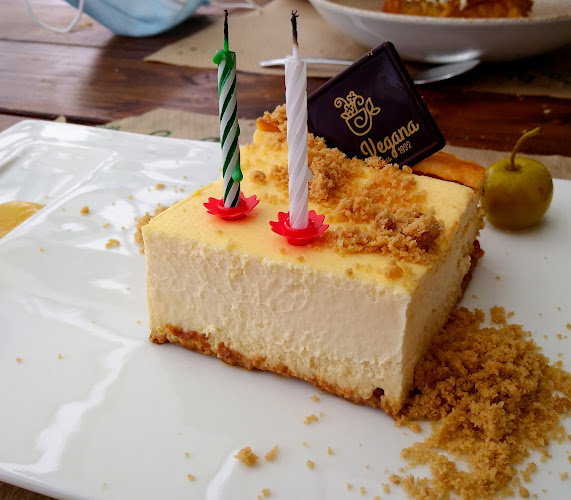 Casa de Comidas La Vegana - Camargo