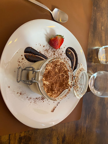 3 RAICES STEAKHOUSE & WINEBAR Open Times