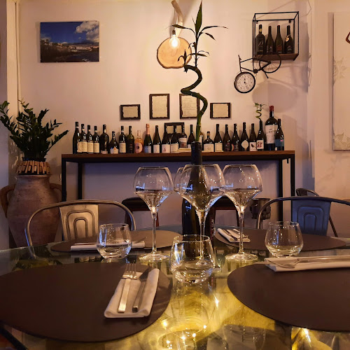 3 RAICES STEAKHOUSE & WINEBAR