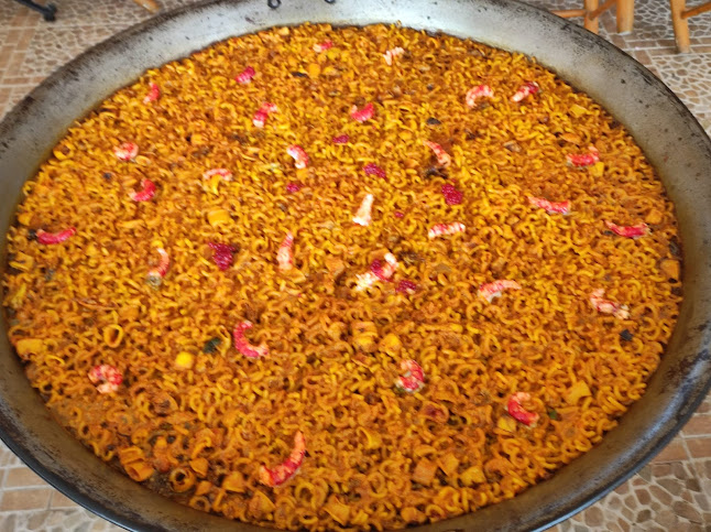 Restaurante EL TIMÓN comida mediterranea arroceria terraza frente al mar Phone number