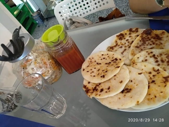 Pupusería Madrid Río Grande Café Villaverde