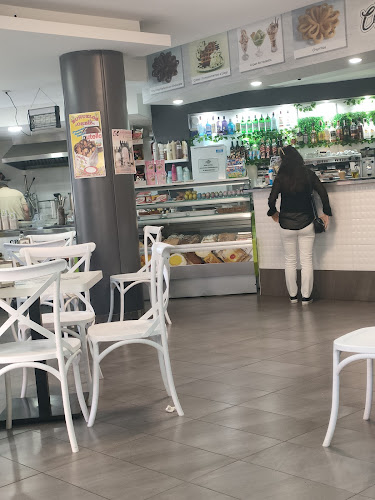 Opinii despre Cafetería La Chocolatería de F. Pernía în Dos Hermanas - Gastronomía y hostelería