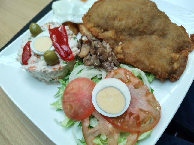 Café El Recuelo Open Times