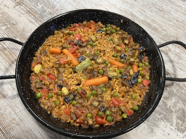 Opinii despre Bar Restaurant La Cerdanya în Barcelona - Gastronomía y hostelería