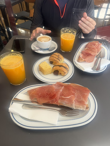 Cafetería La Capilla - Gastronomía y hostelería