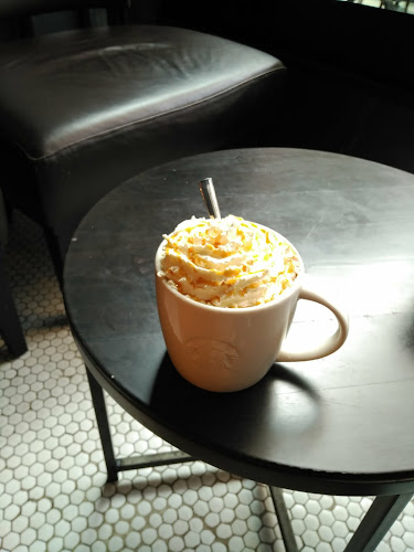 Starbucks - Gastronomía y hostelería