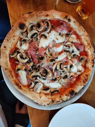 Frankie Gallo Cha Cha Cha | Pizzería Raval - Gastronomía y hostelería