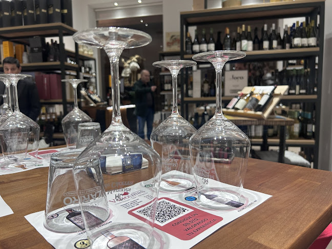 Vinoymás EXPERIENCE Tienda Gourmet•Catas•Club del Vino.