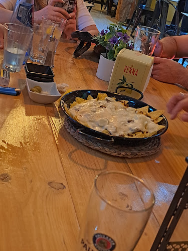 El Garaje de Mama Tía II