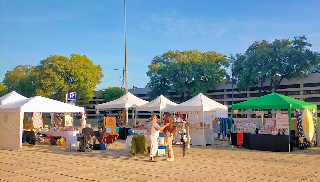 Av. de Don Pelayo, 41013 Sevilla