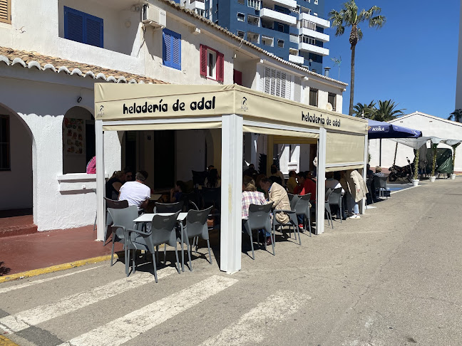 Cafetería - Heladería de Adal