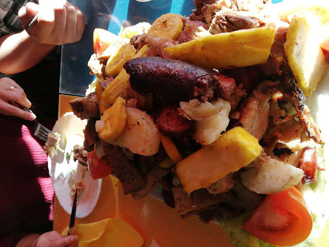 Opinii despre Restaurante Colombiano & Asador Carnitas în Madrid - Gastronomía y hostelería