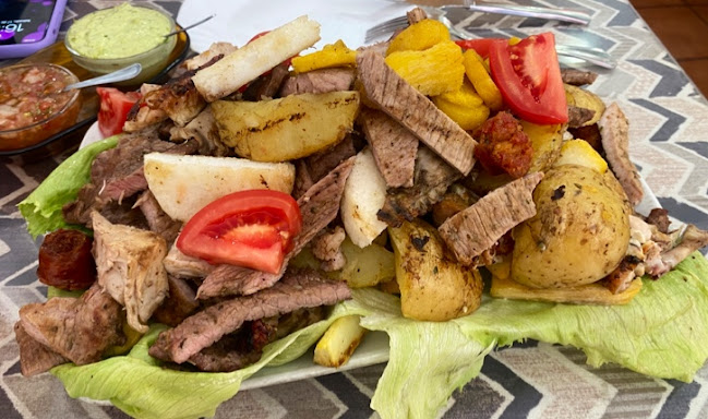 Restaurante Colombiano & Asador Carnitas - Gastronomía y hostelería