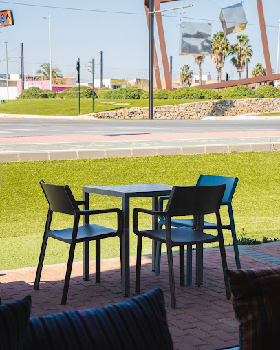 TOUM Tienda a granel & Cafeteria