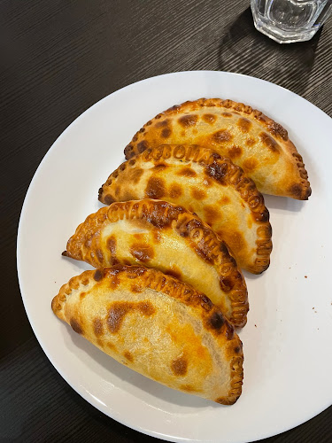 Empanada Club Gracia | Empanadas Argentinas