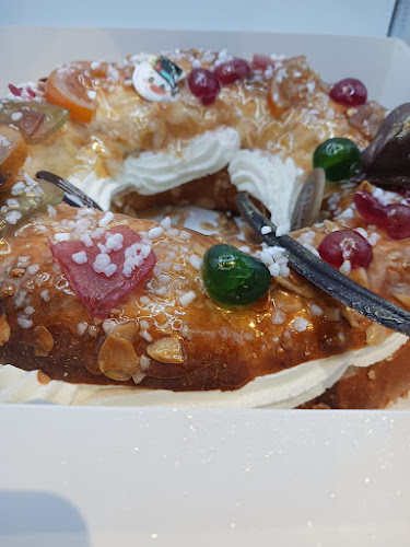 C. Luis de Morales, 30, 41018 Sevilla