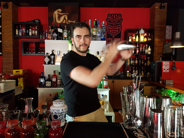 Maorí Cocktail Bar - Santiago de la Ribera