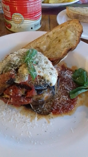 P.º Marítimo Rey de España, 80, 29640 Fuengirola, Málaga